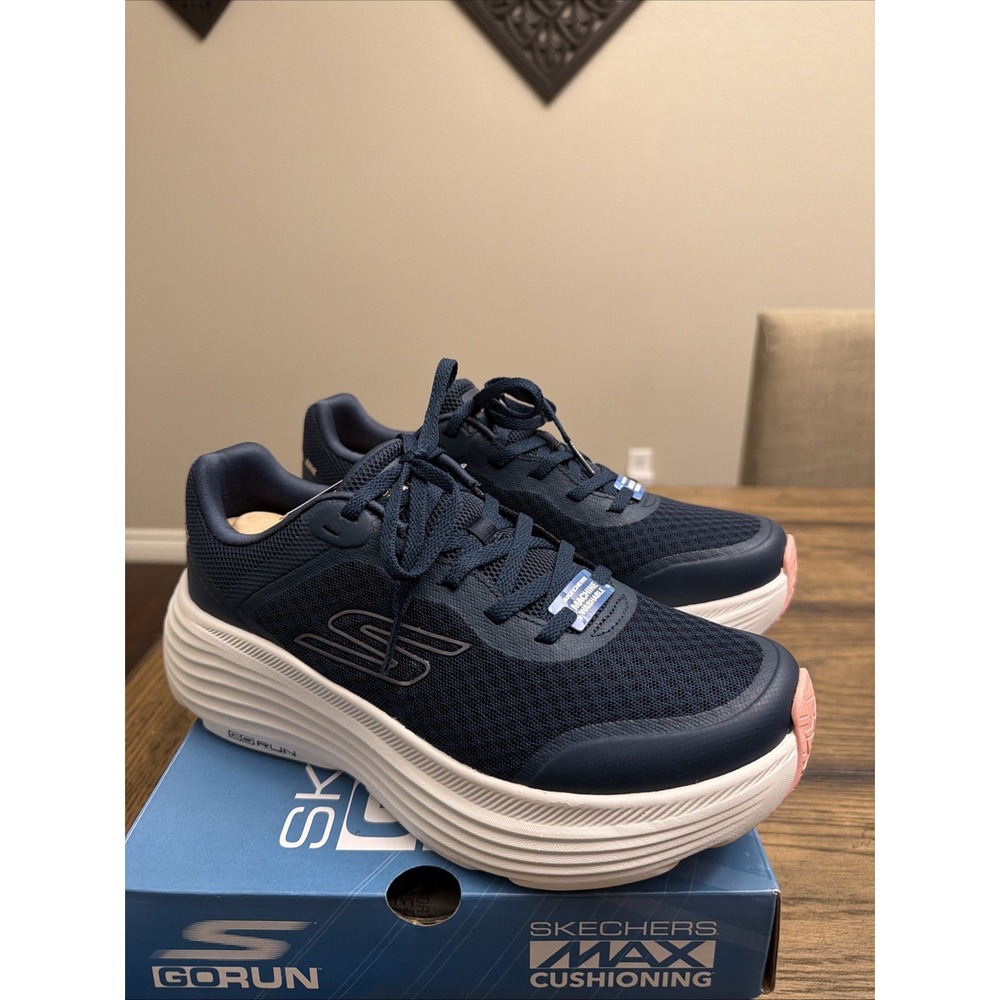 WOMENS SKECHERS MAX CUSHIONING ENDEAVOR NAVY/PINK SHOES. SIZE 7.5 Wide ..
